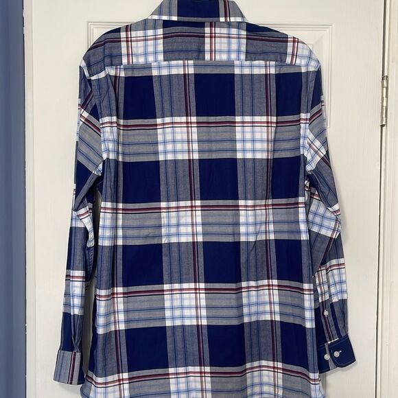 men’s Tommy Hilfiger button down shirt - Picture 2 of 3